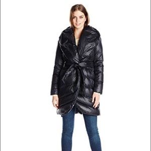 NWT Diane von Furstenberg Christy Belted Wrap Down Coat, Black size Small